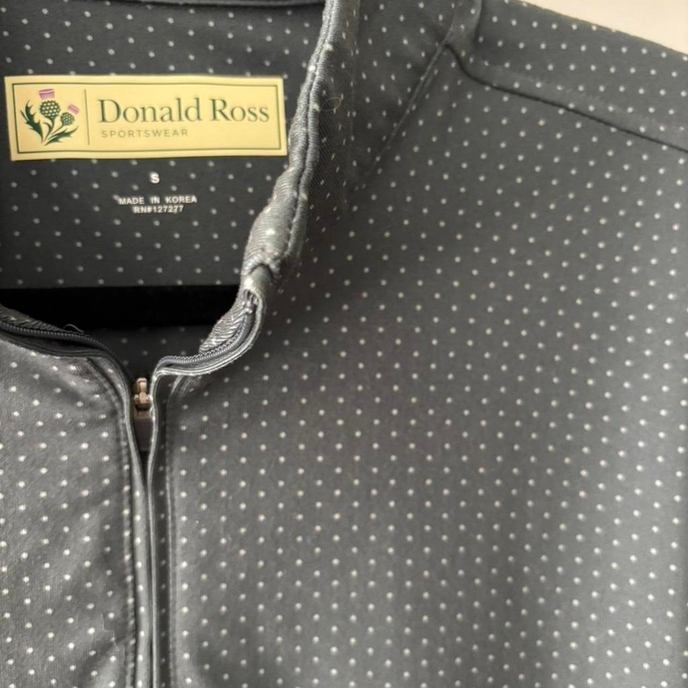 Donald‎ Ross Sportswear gray quarter zip golf pullover Size S
